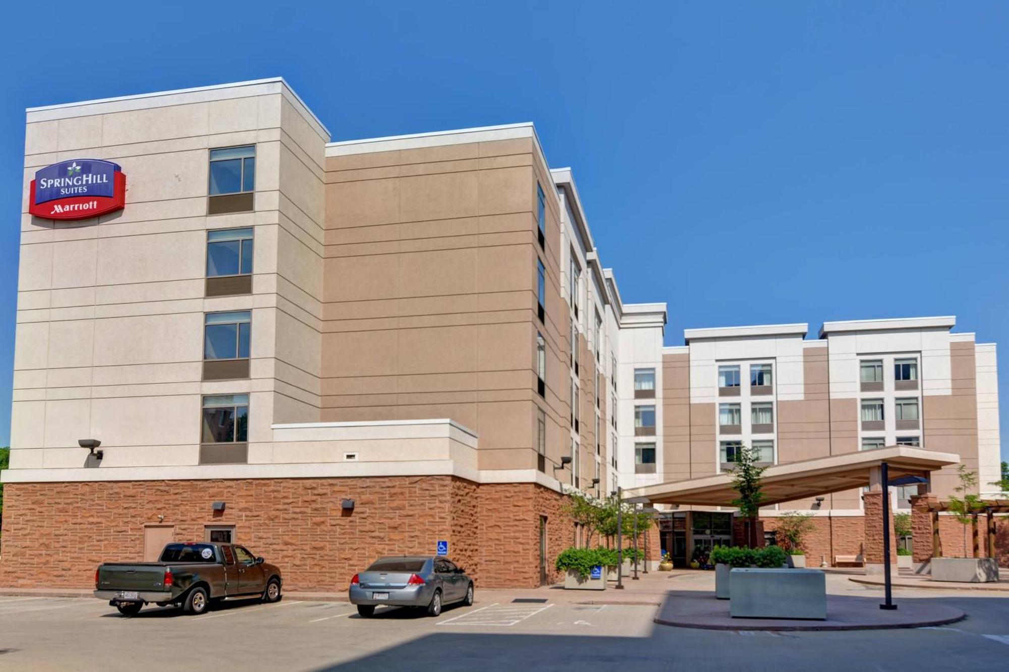Springhill Suites By Marriott Cincinnati Midtown Ngoại thất bức ảnh