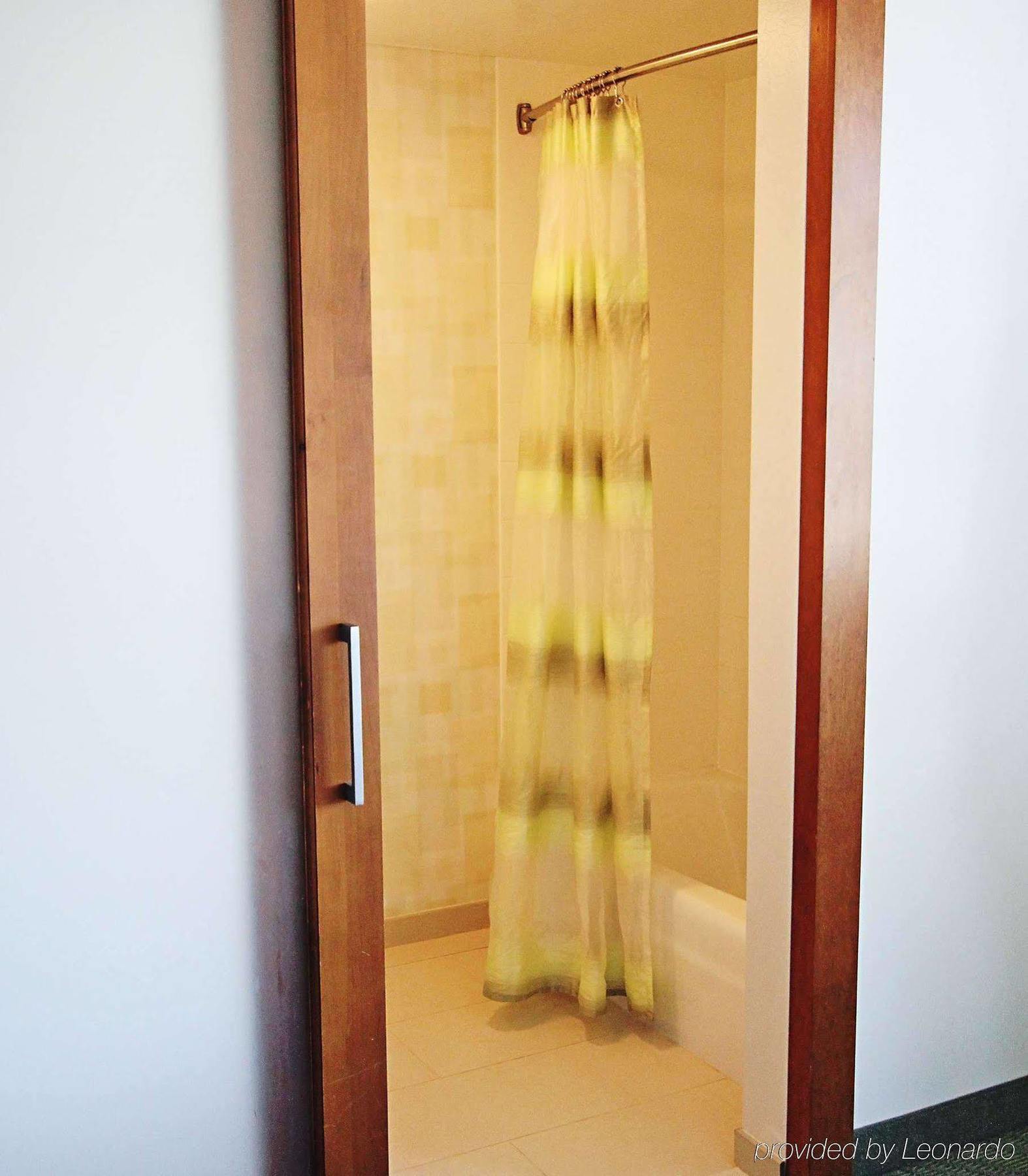 Springhill Suites By Marriott Cincinnati Midtown Ngoại thất bức ảnh